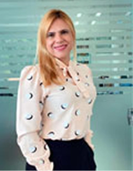 freepik__male-corporate-lawyer-from-brazil-30s-pardo-comple__5599 2